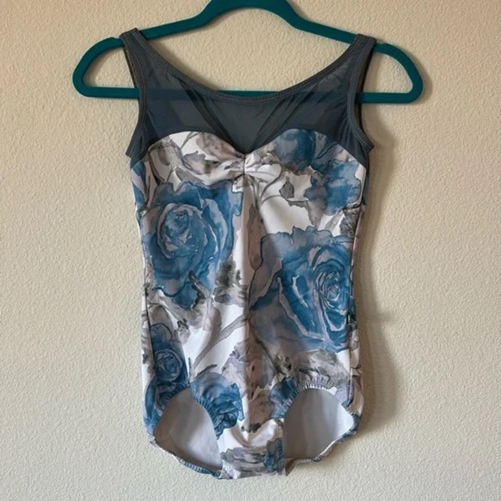 Luckyleo Leotard Medium good condition ballet